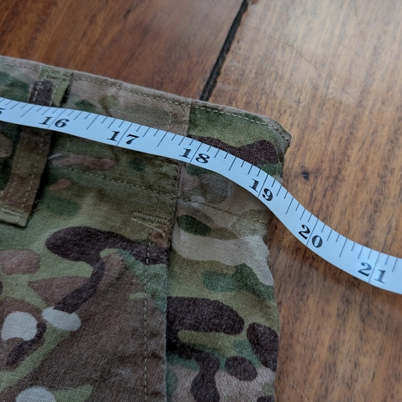 U.S. Military Vintage Camo Pants (L) - Picture 6 of 8